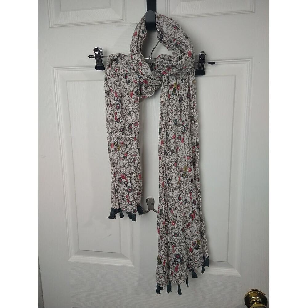 Unbranded Woman's Scarf White Floral Tassel Trim Prairie Fairy Cottage Core...
